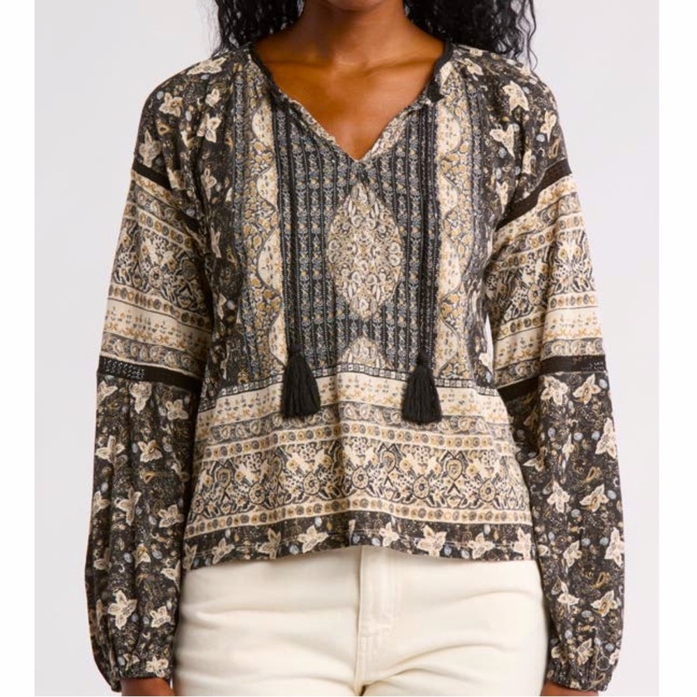 LUCKY BRAND LACE INSERT TOP SIZE SMALL NWT
